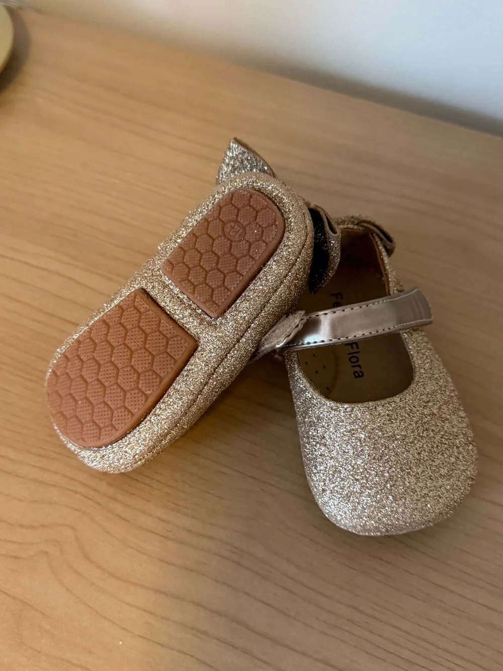 Girls' Glitter Mary Jane Dress Shoes in Gold